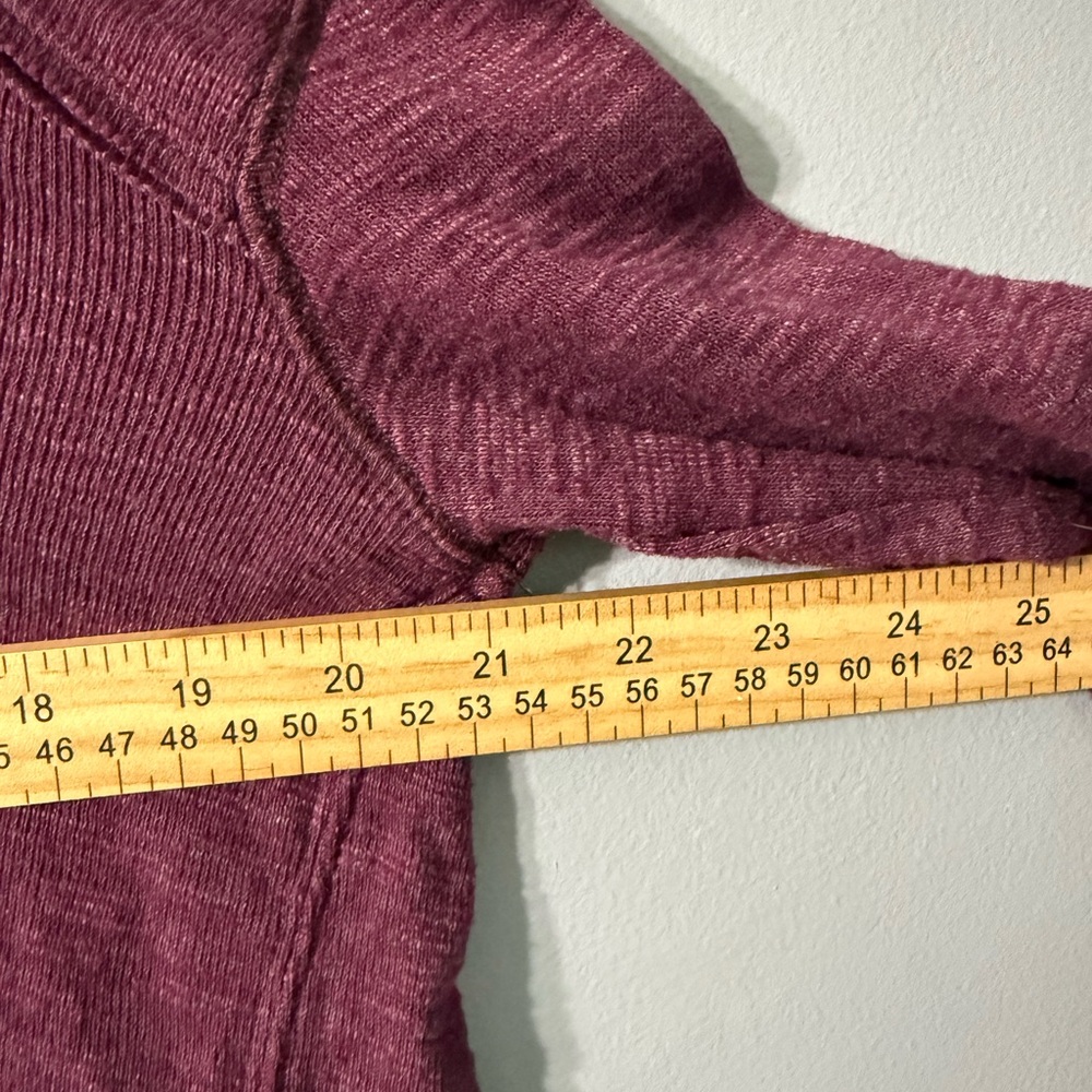 We The Free Stonecold Turtleneck Raglan Tunic Magenta Purple XS Open Back Top - Picture 9 of 9